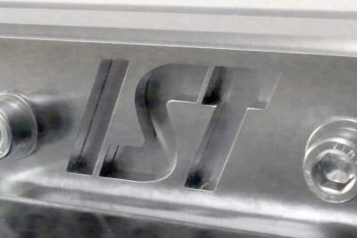 Logo in Metall