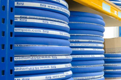 Gestapelte Schl&auml;uche